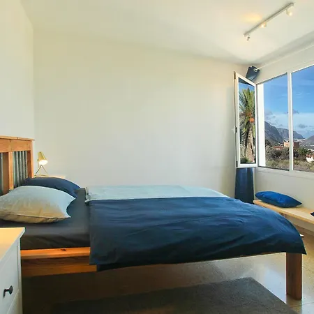 Tres Palmeras Villa